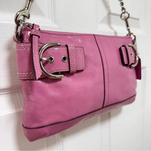 Coach Soho Chain Buckle Pink Patent Leather Shoulder Bag Y2K - Picture 3 of 12